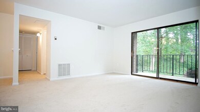 17810 Buehler Rd unit 2-C-4, APT. 153, Olney, MD 20832 - photo 3