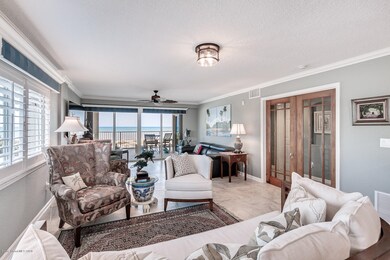 Living Room Area w/Ocean Views