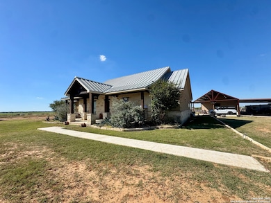 16489 Farm To Market Road 472, Bigfoot, TX 78005 - photo 2