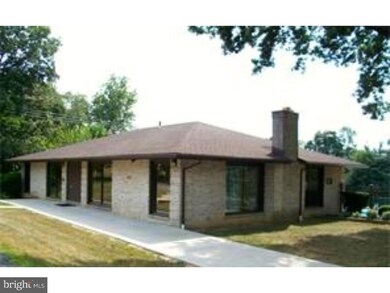 189 Bishop Dr, Aston, PA 19014 - photo 6