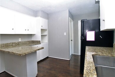 3417 Briar Ln, Bay City, TX 77414 - photo 7