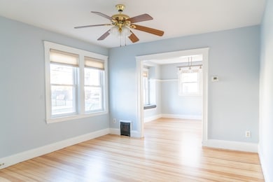 15 Pembroke St unit 15, Quincy, MA 02169 - photo 4