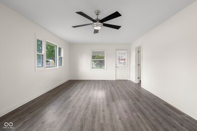 41 N Mapleton St, Columbus, IN 47201 - photo 4