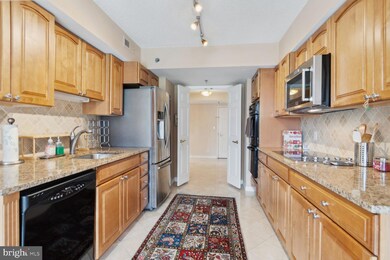 The Wisconsin unit 702, North Bethesda, MD 20852 - photo 4