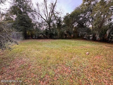 1932 Maclean Rd, Jacksonville, FL 32209 - photo 6