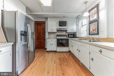 804 N Reading Ave, Boyertown, PA 19512 - photo 5