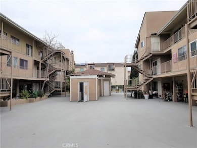 10757 Hortense St unit 112, North Hollywood, CA 91602 - photo 3