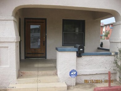 FRPorch745