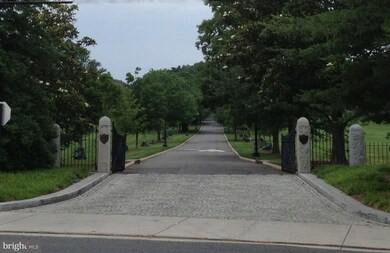 1101 N Quaker Ln, Alexandria, VA 22302 - photo 3