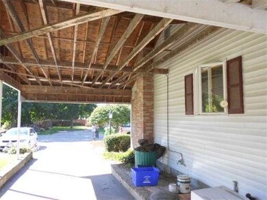 3 Laurel Ave, Plainville, MA 02762 - photo 4