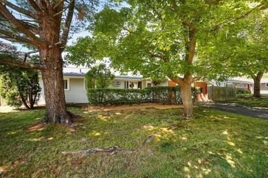 2 Sycamore St, Danvers, MA 01923 - photo 3