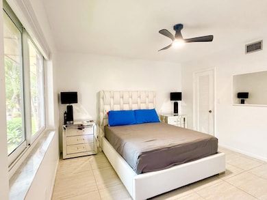 136 NE 19th Ct unit 216F, Wilton Manors, FL 33305 - photo 4