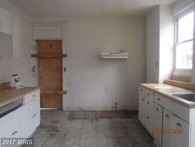2921 E Madison St, Baltimore, MD 21205 - photo 3