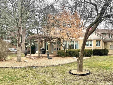 240 Lincoln Ave, Lincoln, IL 62656 - photo 2