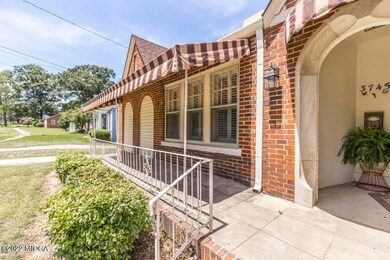 3745 Avon Rd 7