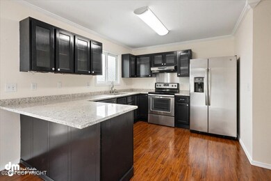 15-Dining-Kitchen_SLS_-5238
