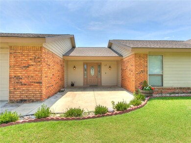 11 Birdie Ln, Shawnee, OK 74804 - photo 2