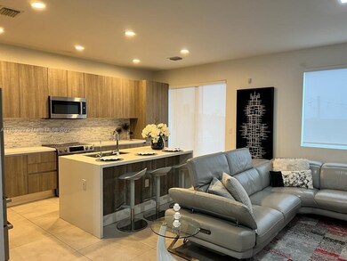 7253 NW 103rd Path unit 7253, Doral, FL 33178 - photo 4