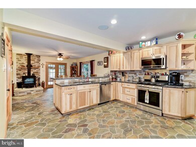 823 Lambert Ave, Mount Ephraim, NJ 08059 - photo 4