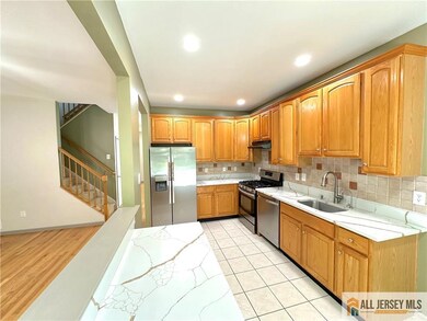 1905 Dahlia Cir, Dayton, NJ 08810 - photo 6