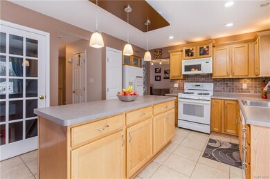 7212 Lenmart Dr, North Tonawanda, NY 14120 - photo 4