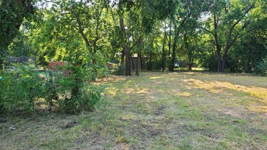 1620 Cedar St, Bonham, TX 75418 - photo 4