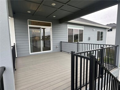 9639 Watermeadow Cir, Johnston, IA 50131 - photo 5