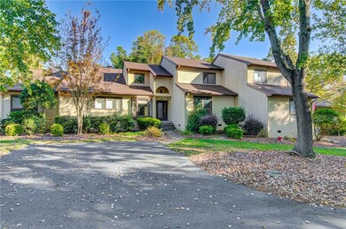 1961 Eastchester Dr unit B, High Point, NC 27265 - photo 2