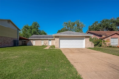 7615 Wovenwood Ln, Houston, TX 77041 - photo 5