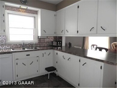 813 Westwood Dr, Alexandria, MN 56308 - photo 5