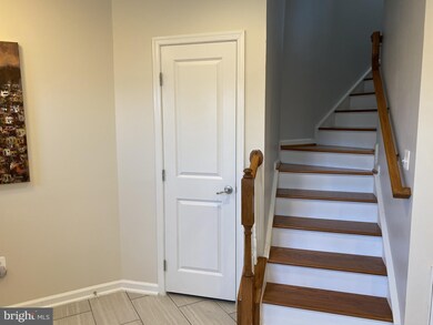 703 Addison Rd S, Capitol Heights, MD 20743 - photo 5