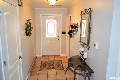 10 Quail Ln, Jacksonville, IL 62650 - photo 4