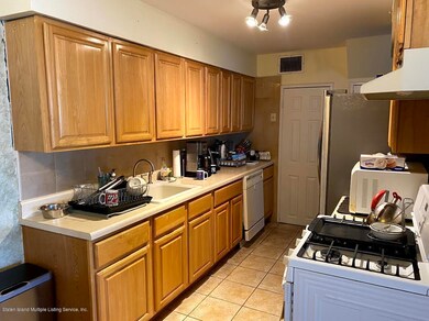 433 Willow Rd E unit 1, Staten Island, NY 10314 - photo 7