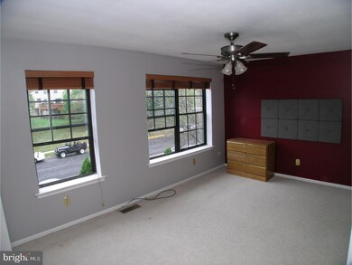 524 Canterbury Rd, Norristown, PA 19403 - photo 7