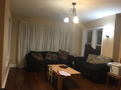 6437 N Fairfield Ave, Chicago, IL 60645 - photo 2