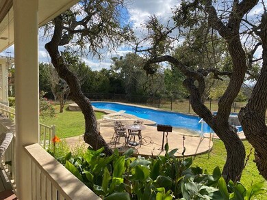 247 Oxen Trail, Fredericksburg, TX 78624 - photo 6