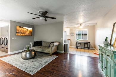 5235 S Glendon St unit Y4, Murray, UT 84123 - photo 3