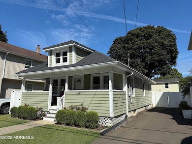 31 Peach St, Tinton Falls, NJ 07724 - photo 2