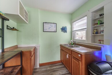 245 Arthur St, Springfield, MA 01104 - photo 5