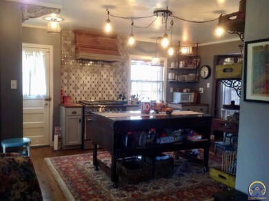 2521 SW Granthurst Ave, Topeka, KS 66611 - photo 4