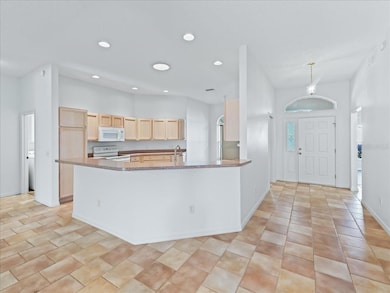 2606 Morven Park Way, The Villages, FL 32162 - photo 7