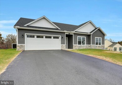 320 Toms Ln, Greencastle, PA 17225 - photo 3