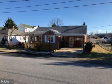 117 W 4th Ave, Ranson, WV 25438 - photo 6