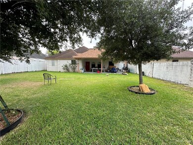 3721 Amando St, Edinburg, TX 78539 - photo 6