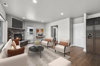 20611 Kira Dr unit 385, Bend, OR 97702 - photo 2