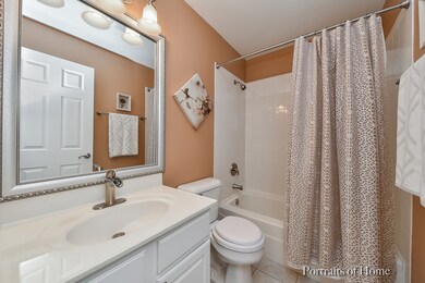1219 Thackery Ct, Naperville, IL 60564 - photo 5
