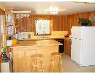115 Hillside St, Yarmouth, ME 04096 - photo 4