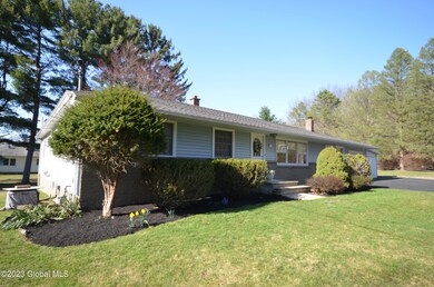 28 Nancy Dr, Troy, NY 12180 - photo 5