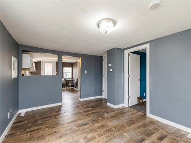 508 S 8th Ave E, Newton, IA 50208 - photo 6