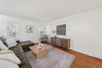 3301 52nd St, Des Moines, IA 50310 - photo 4